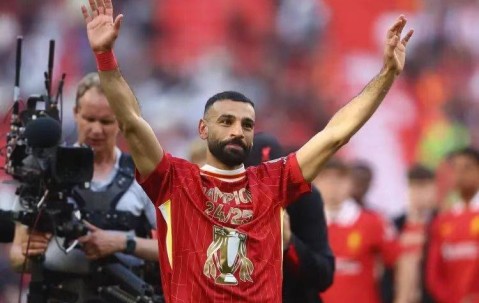 未来已定？曝萨拉赫夏窗将效力沙特，年薪约为此前利物浦的5倍