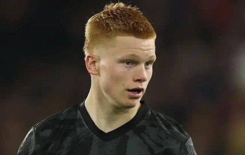 20岁新星首选西甲！皇马巴萨争抢，科曼亲聊国门大开