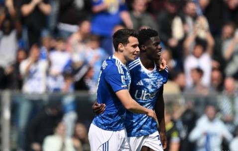 疯狂5连胜掀狂潮！法布雷加斯率科莫大黑马杀入欧冠区