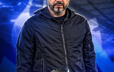 德泽尔比接洽曼联细节曝光！卡里克战绩让他只有选热刺，为支持青木道歉